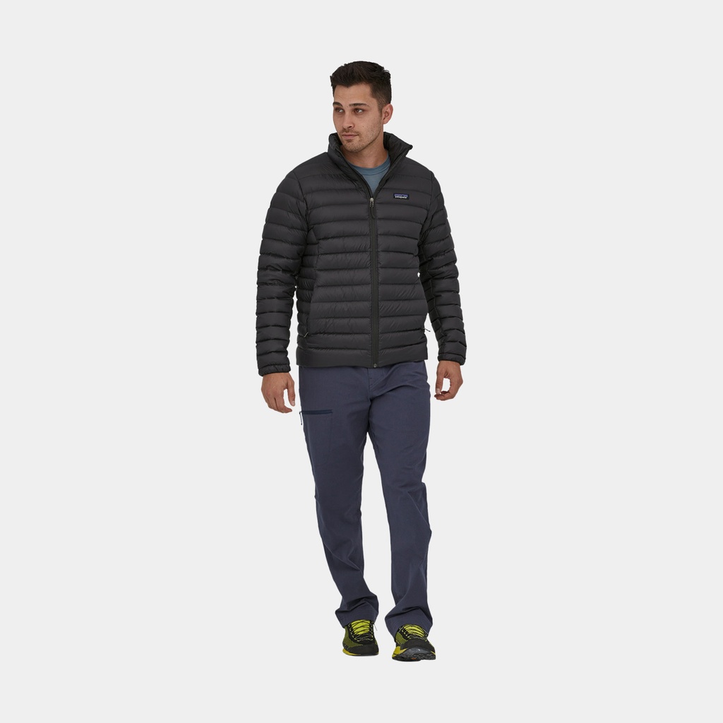 patagonia-down-sweater-jacket-black-04_18c1cfde-484e-4f54-a1fb-36b23a81dcdc.jpg