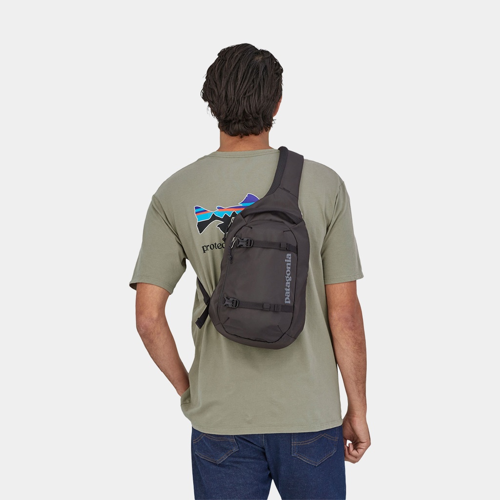 Atom Sling 8L Black