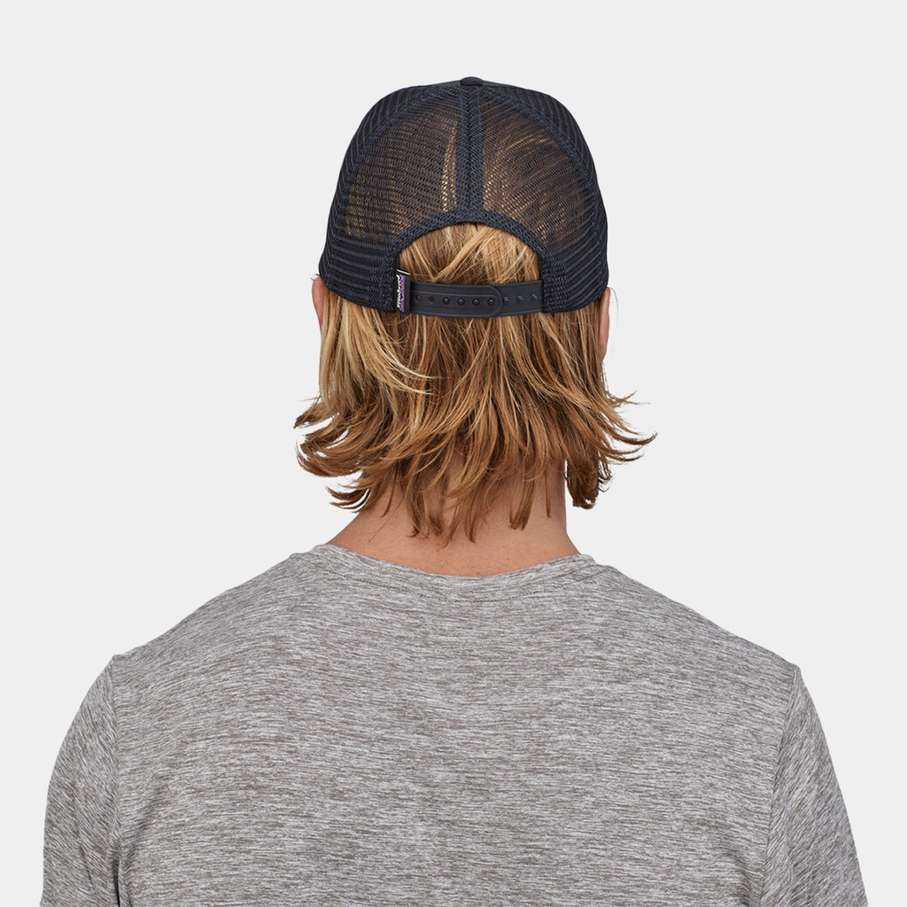 P-6 Logo Trucker Hat Evening Mauve (copie)