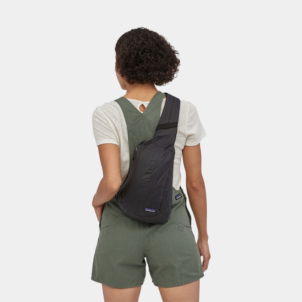 patagonia-ultralight-black-hole-sling-black-05.jpg