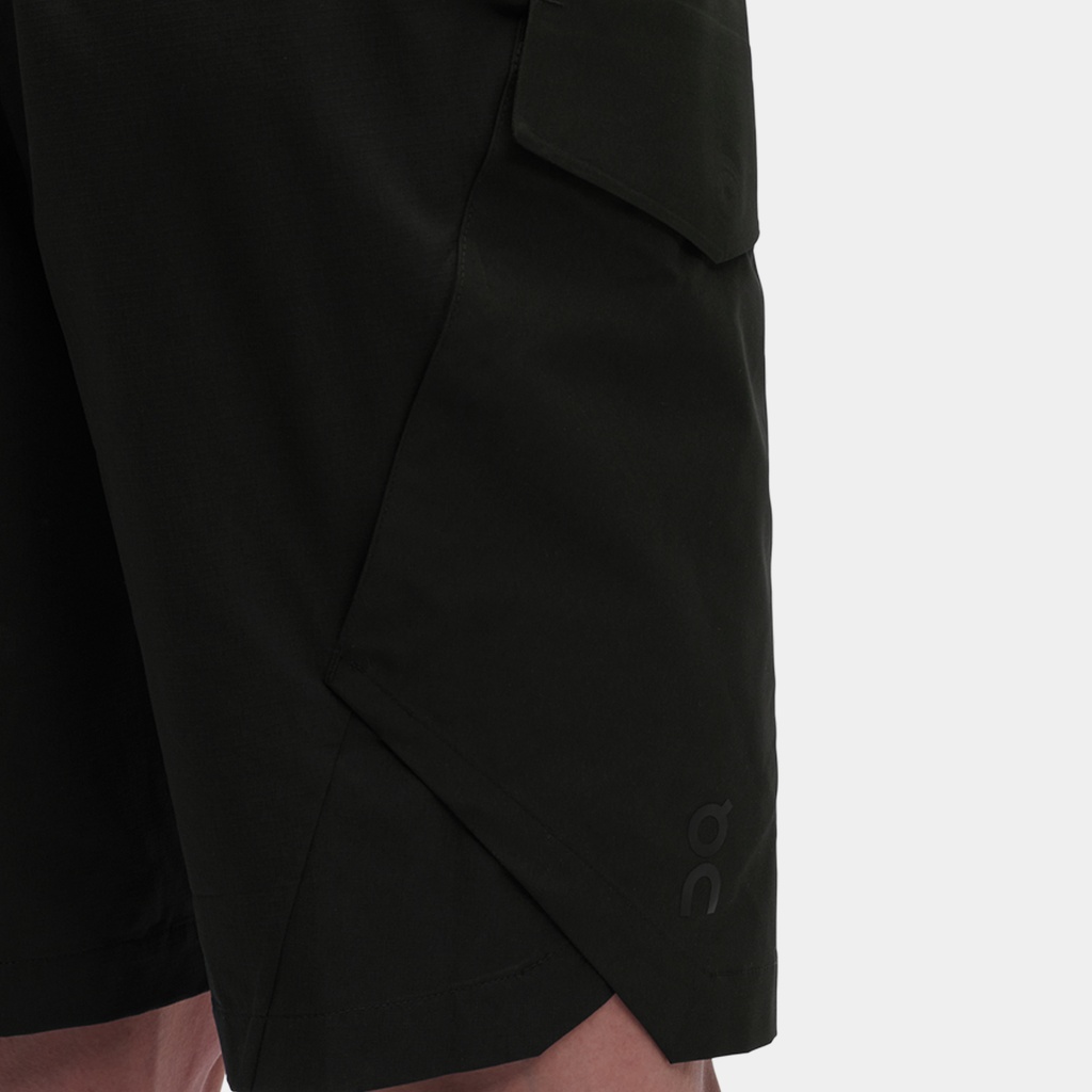 on-running-explorer-shorts-black-09.jpg