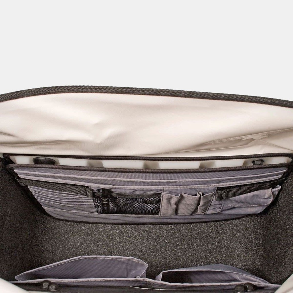 ortlieb-office-bag-21-matte-black-04.jpg