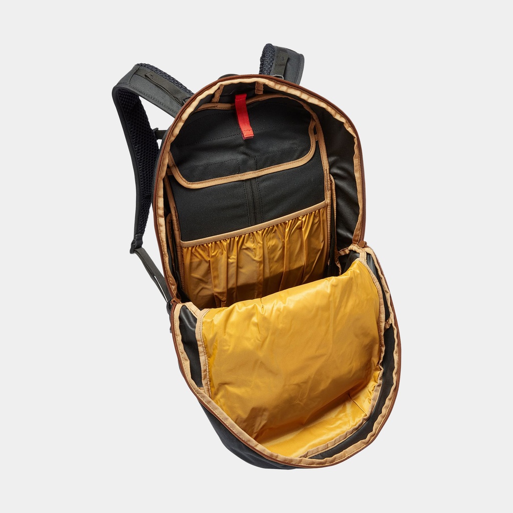 vaude-wizard-24-4-2021-black-umbra-03.jpg