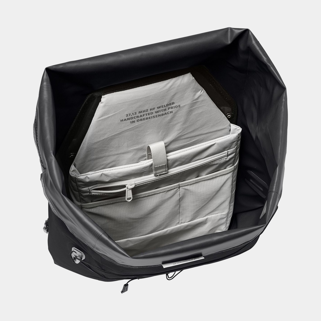 vaude-proof-22-black-04.jpg