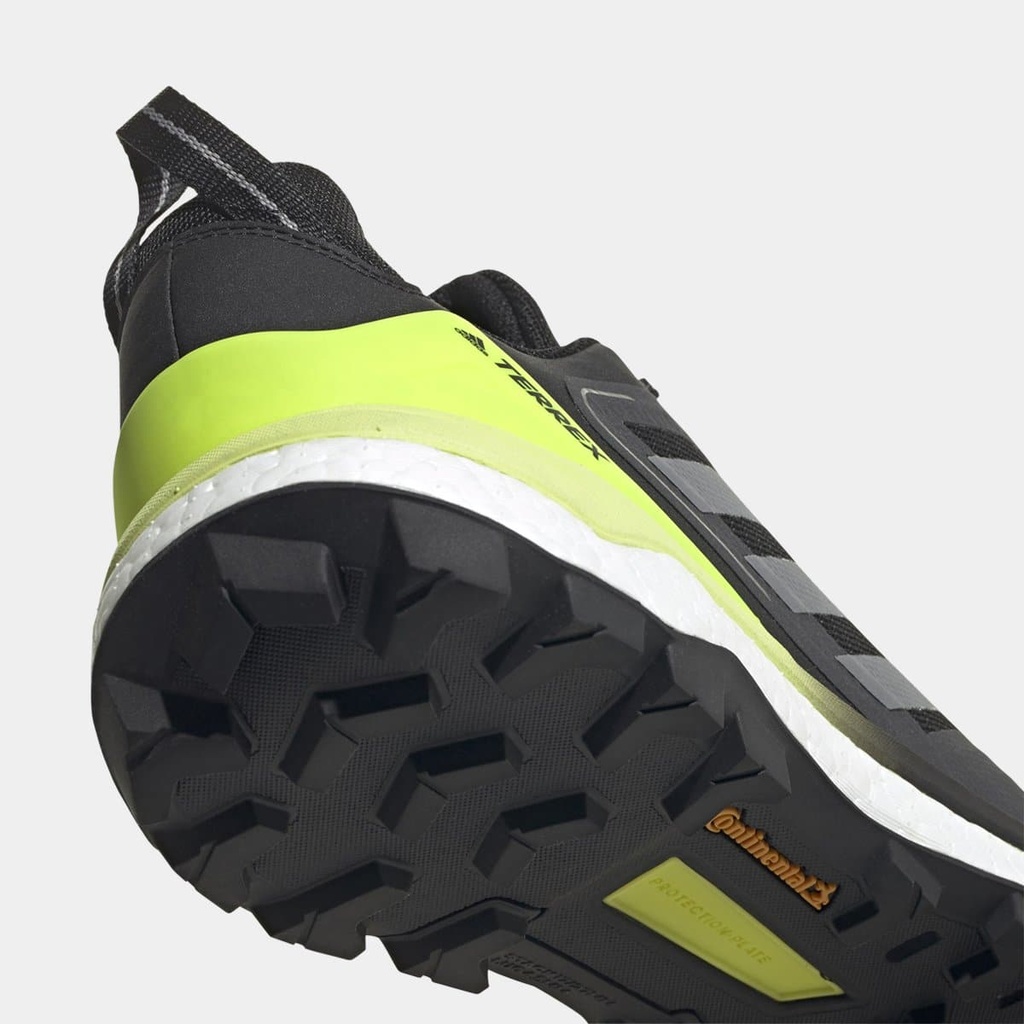 Terrex Skychaser 2  Core Black / Grey Three / Solar Yellow