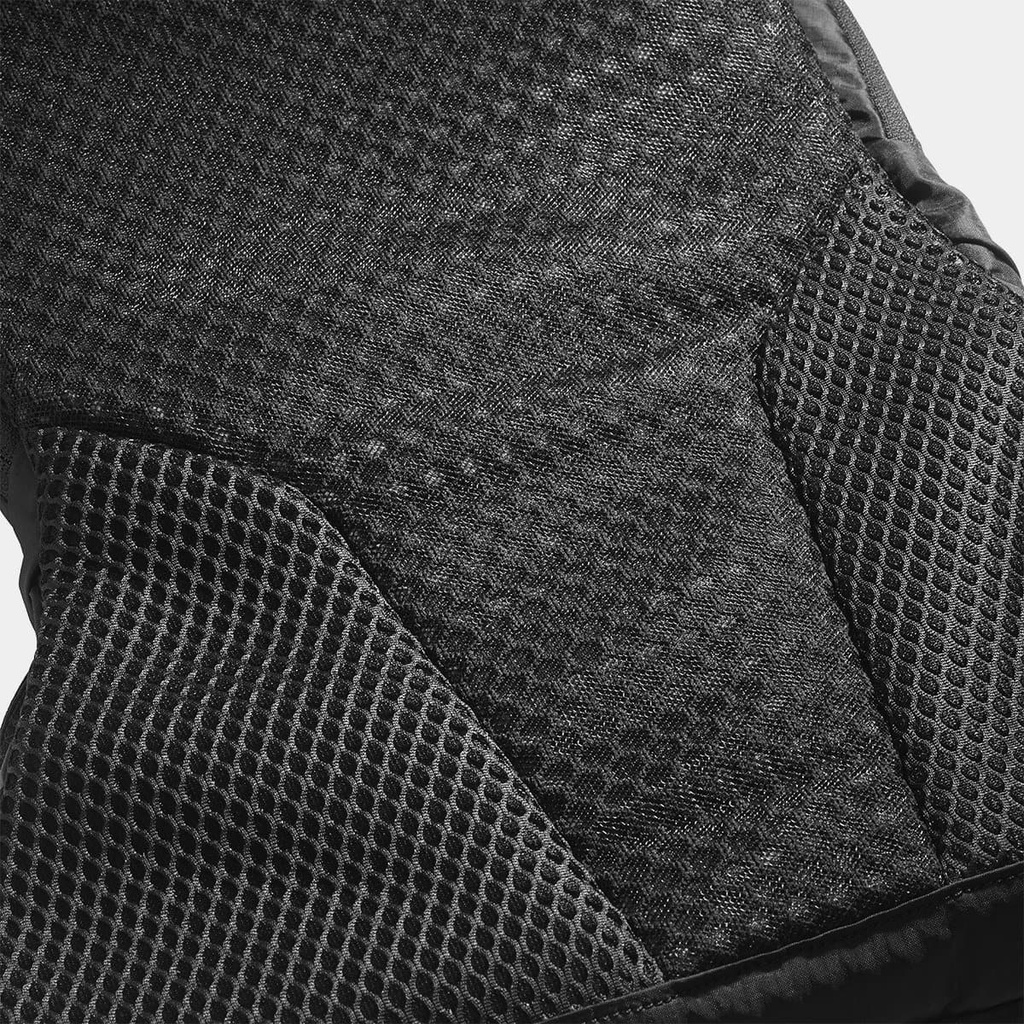 XT 6 Black