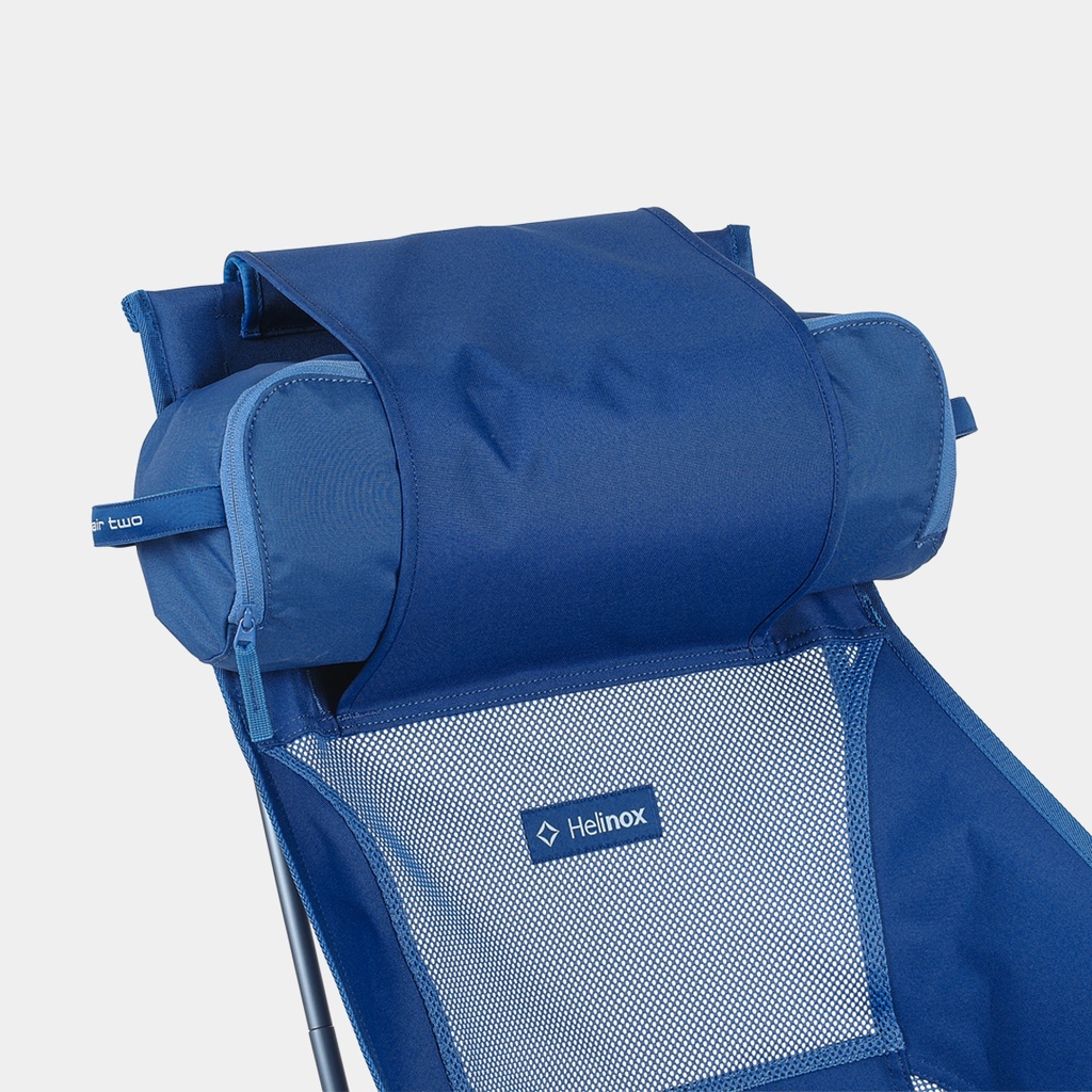 Chair Two Blue Bandanna Quilt (copie)