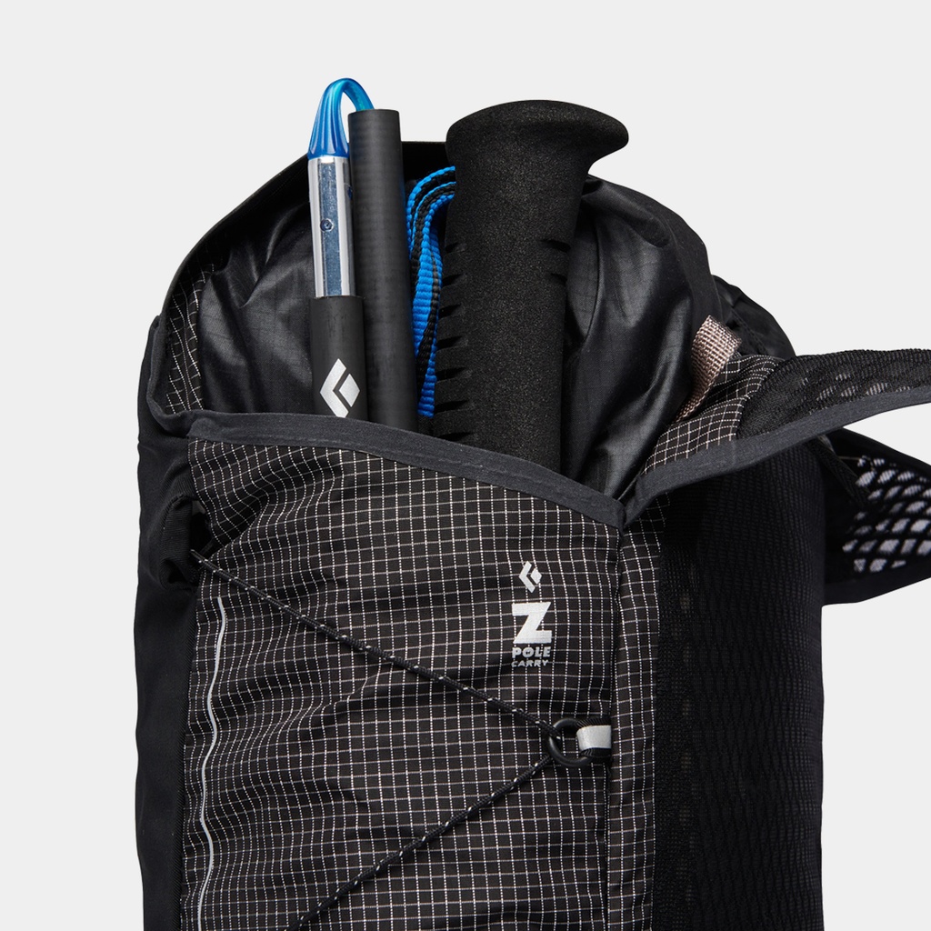 Distance 15 Backpack Black